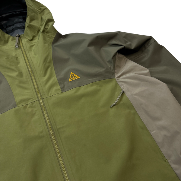 Nike ACG Green Colour Block Storm Fit Rain Jacket Medium Mat s Island