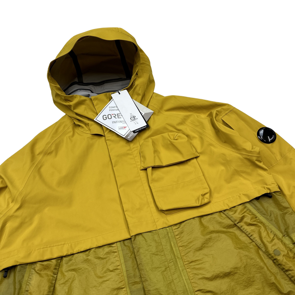 CP Company Yellow Gore-Tex Infinium Waterproof Lens Viewer Jacket - Medium