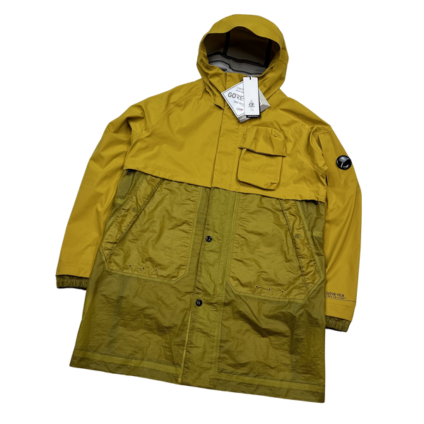 CP Company Yellow Gore-Tex Infinium Waterproof Lens Viewer Jacket - Medium