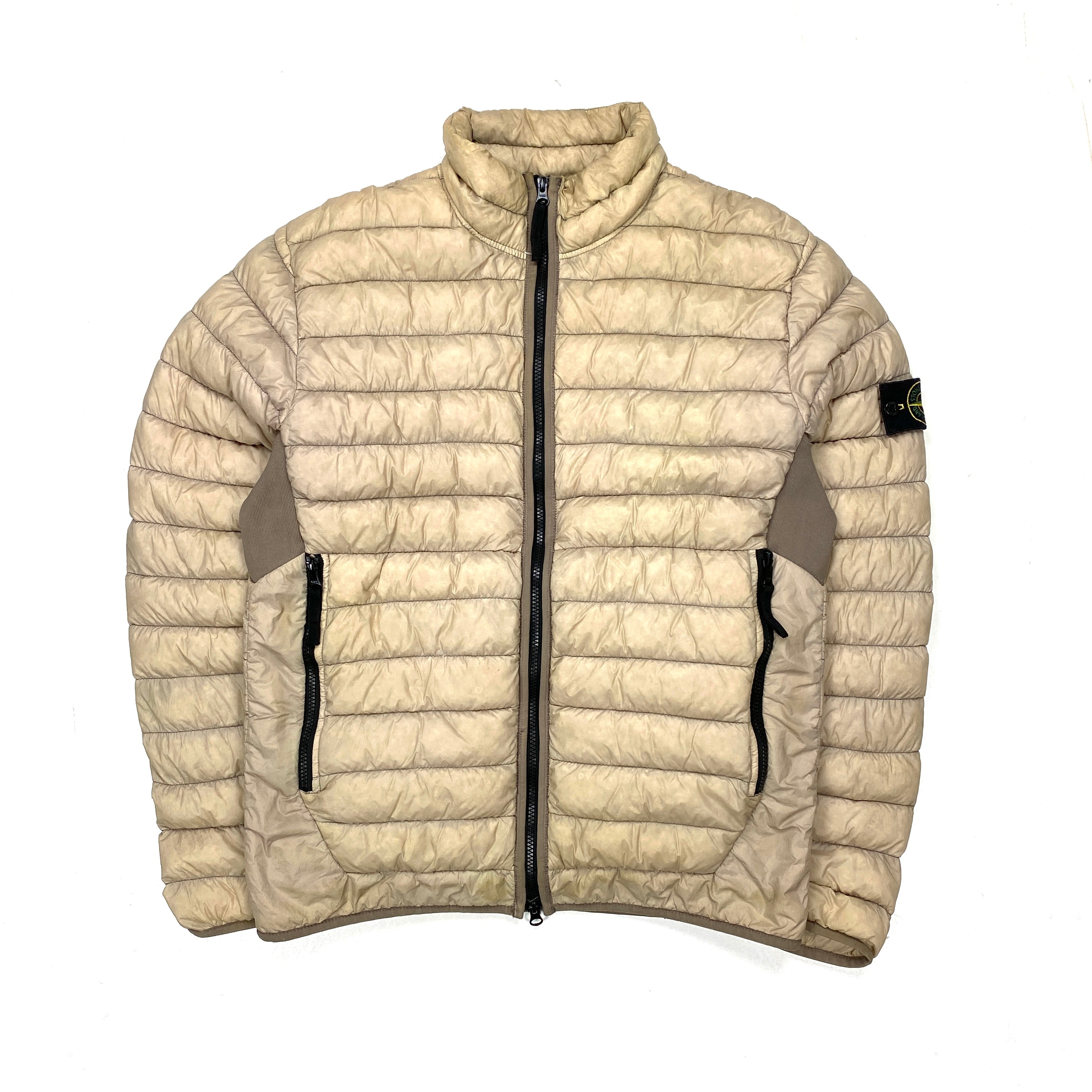 Garment dyed micro outlet yarn down jacket