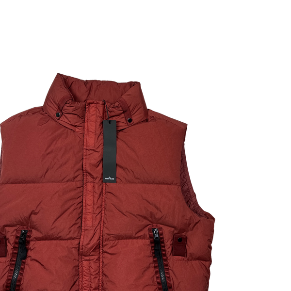 Stone Island 2021 Red Down Filled Garment Dyed Crinkle Gilet - Large