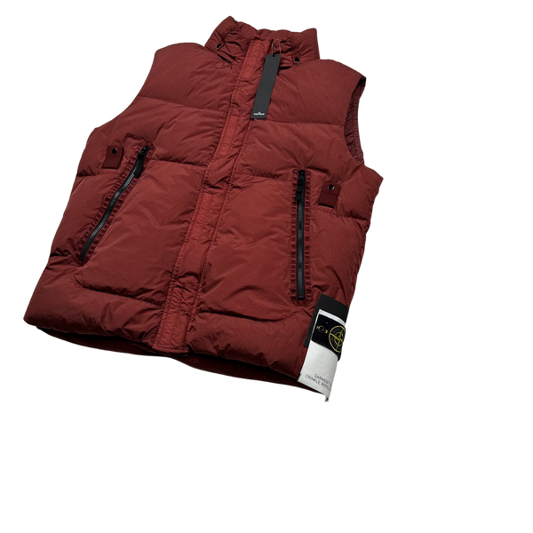 Stone Island 2021 Red Down Filled Garment Dyed Crinkle Gilet - Large